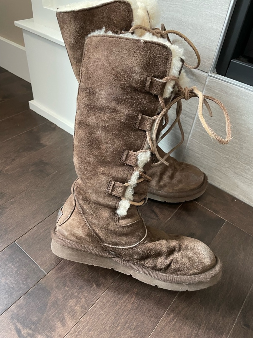 UGG Whitley Tall Brown Leather Suede Sheepskin Lined Boots Women’s Size 5 - Picture 3 of 13